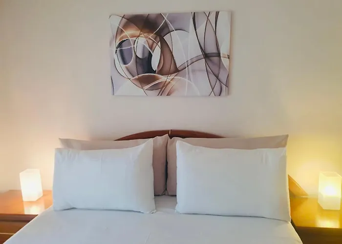 Sofia\'S Modern Apartment
